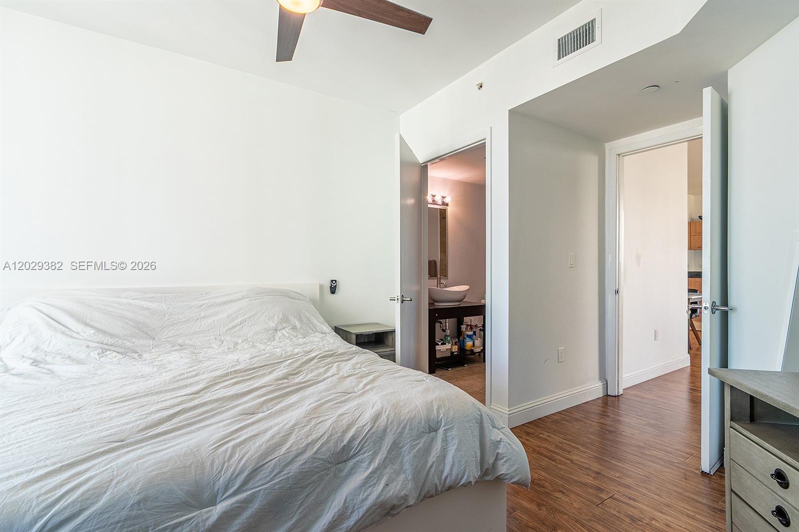 350 S Miami Ave Unit: 3914