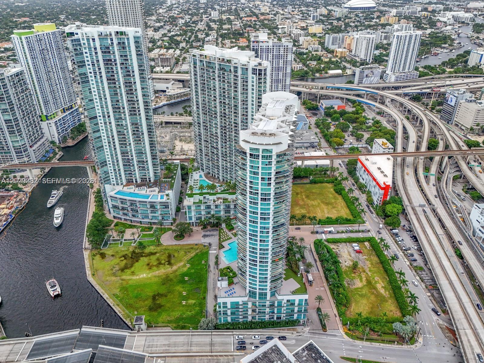 350 S Miami Ave Unit: 3914