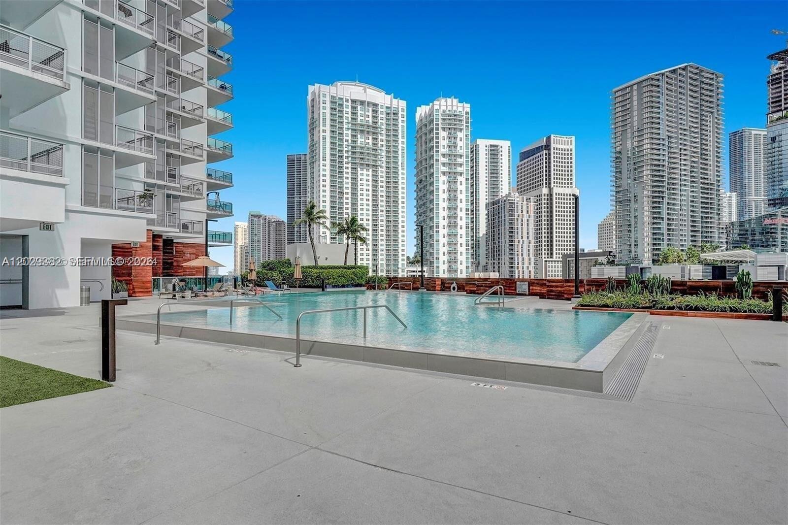 350 S Miami Ave Unit: 3914