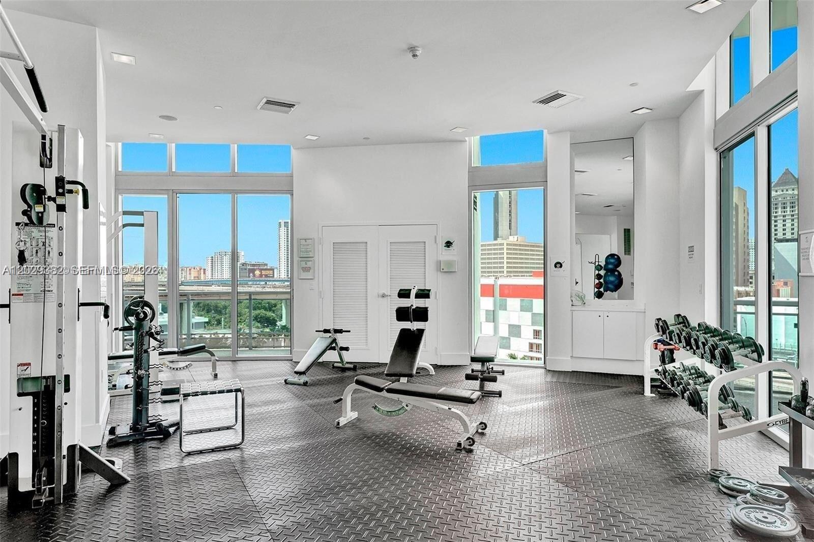 350 S Miami Ave Unit: 3914
