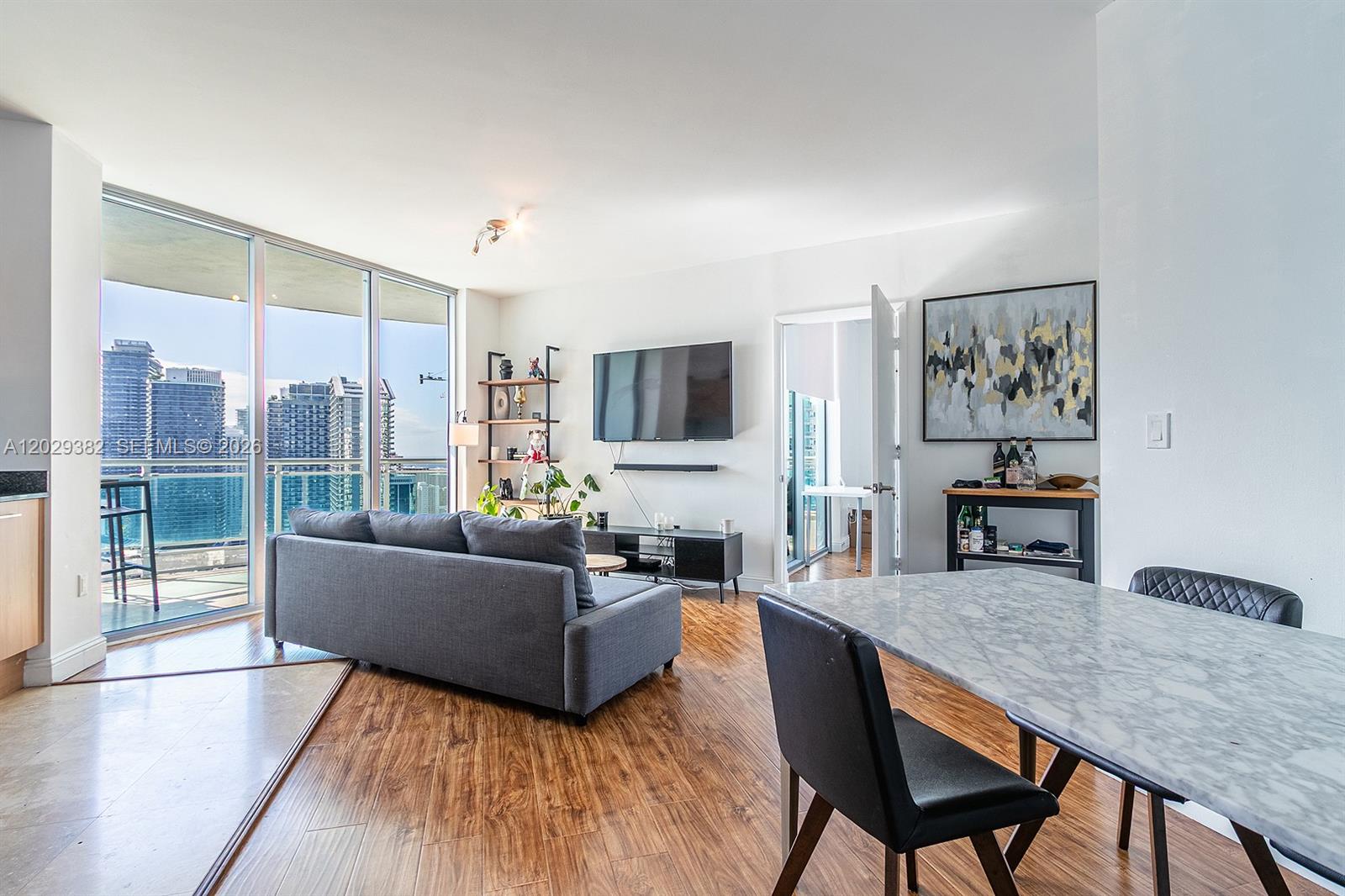 350 S Miami Ave Unit: 3914