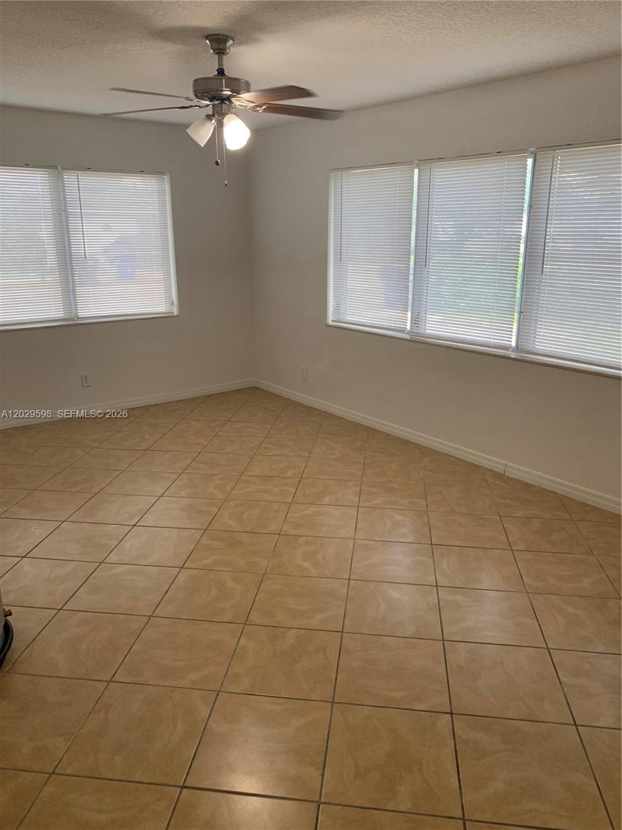 5616 Arthur St Unit: N