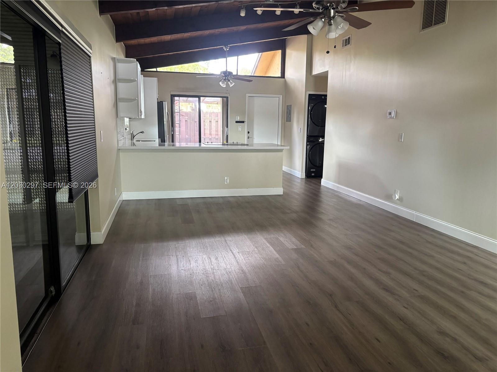 100 Gate Rd # 63 Unit: 3-63