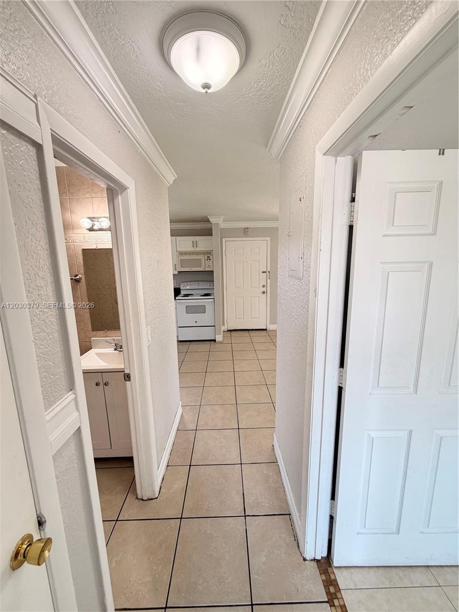 412 S Lakeside Dr # 223