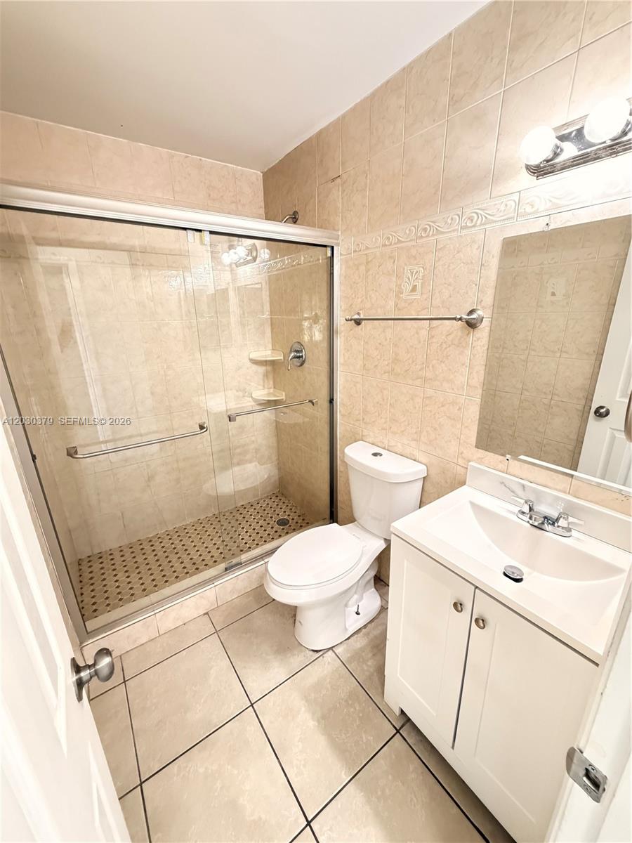 412 S Lakeside Dr # 223