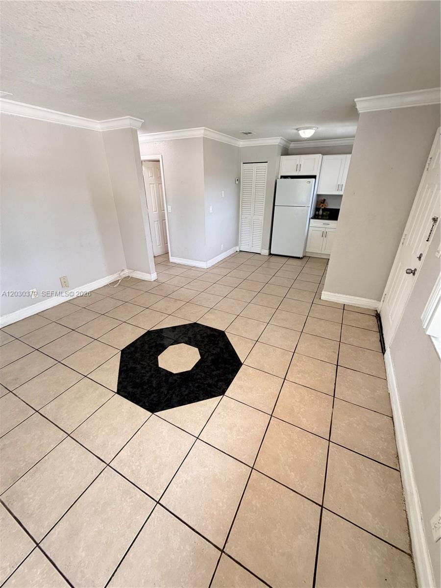 412 S Lakeside Dr # 223