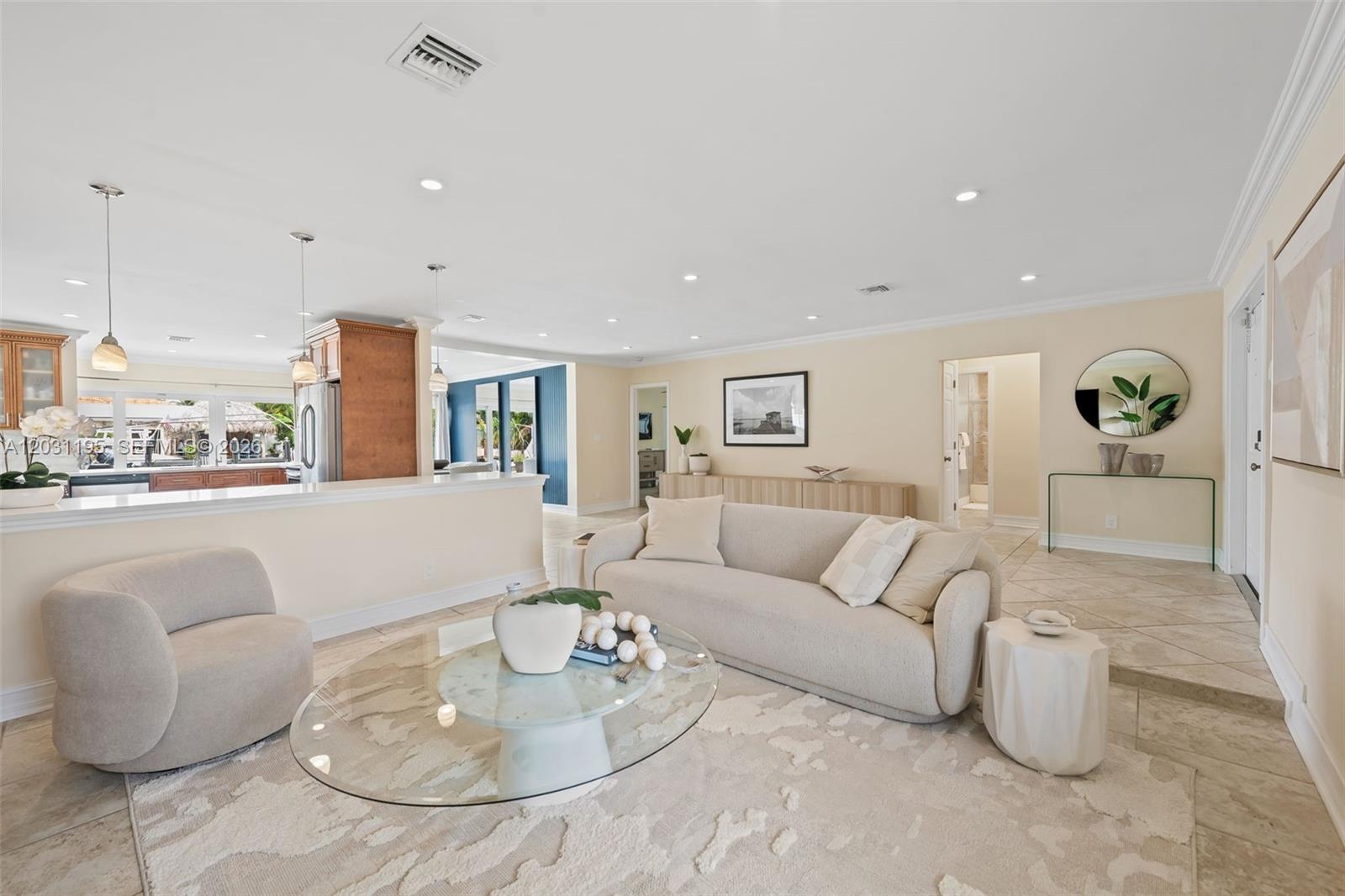 370 SE 12th Ave