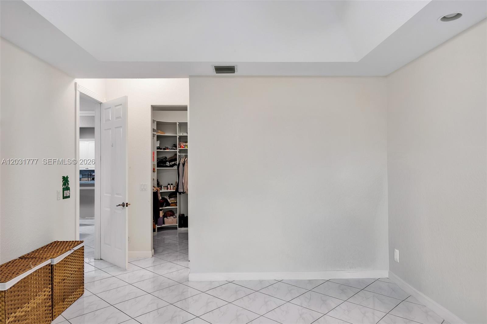 8908 NW 40th St