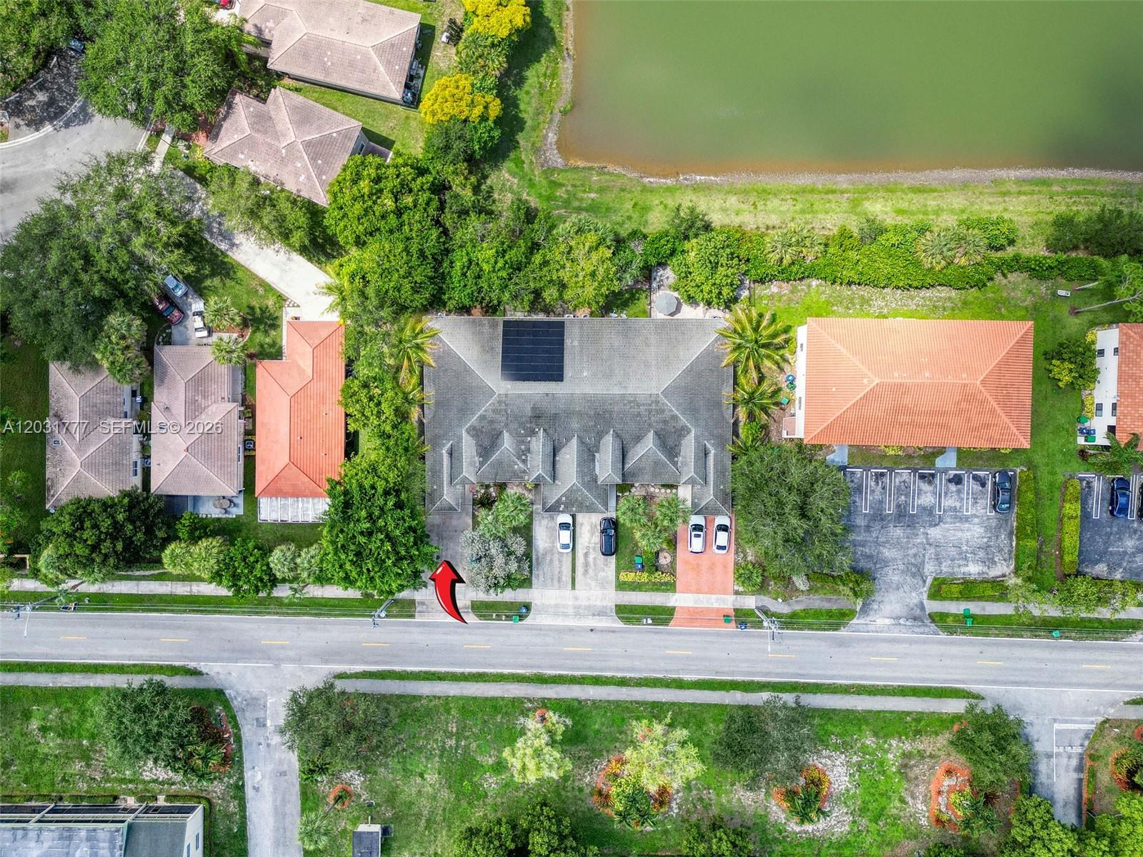 8908 NW 40th St