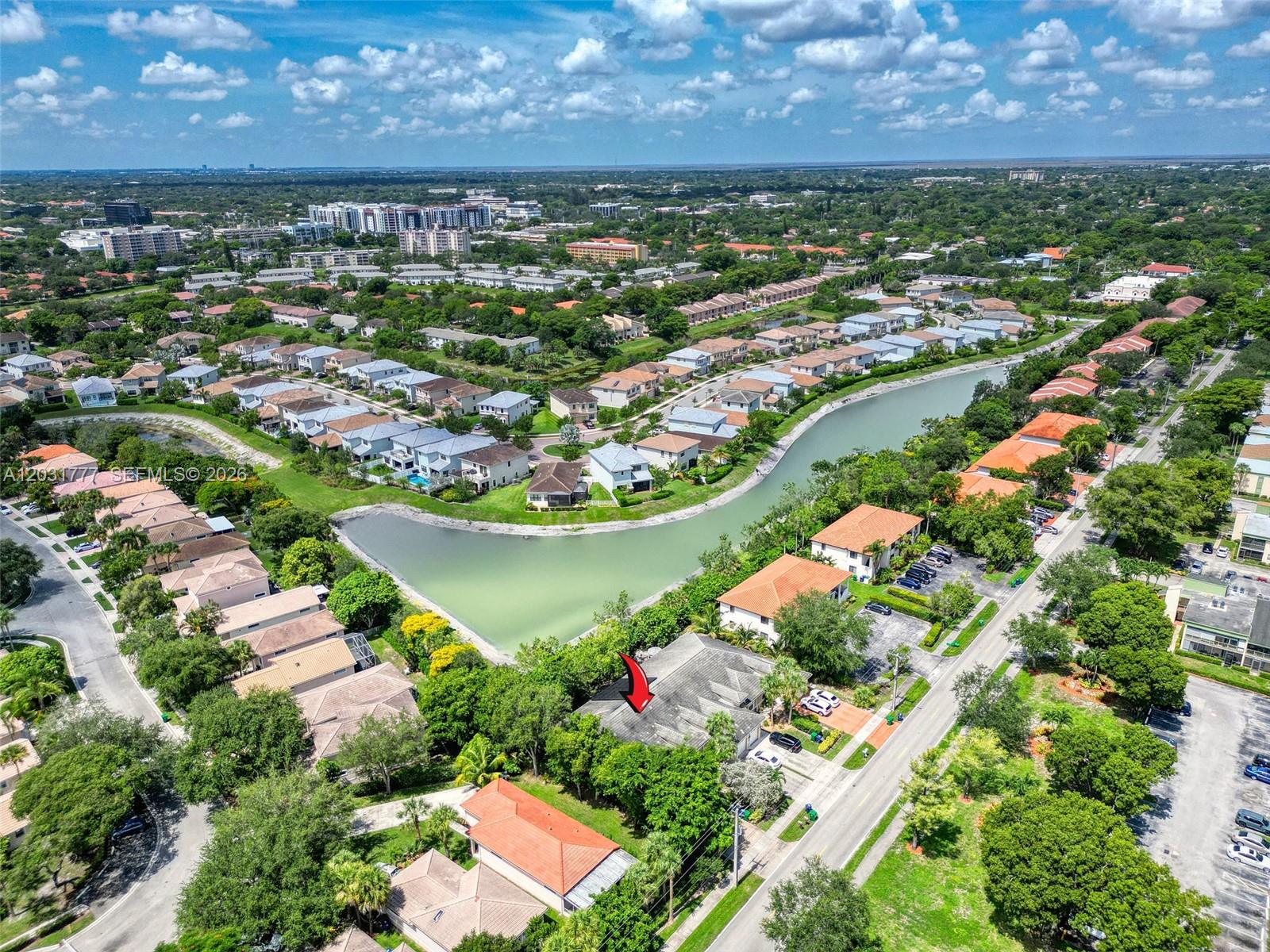 8908 NW 40th St