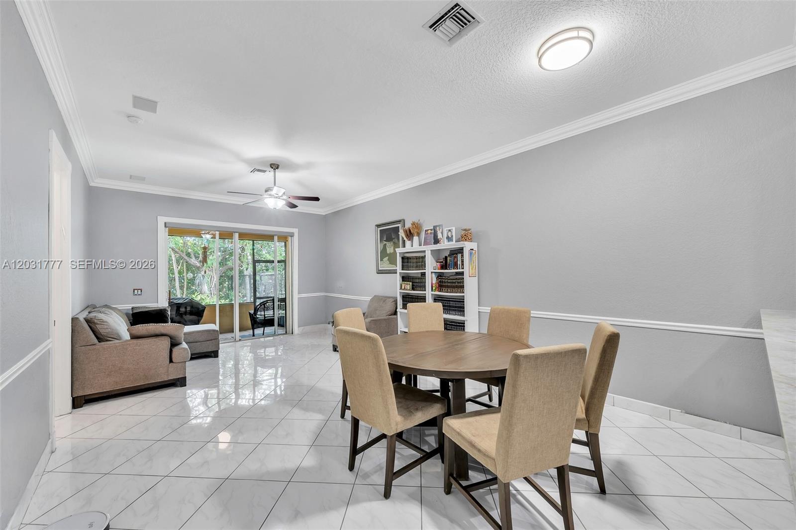 8908 NW 40th St