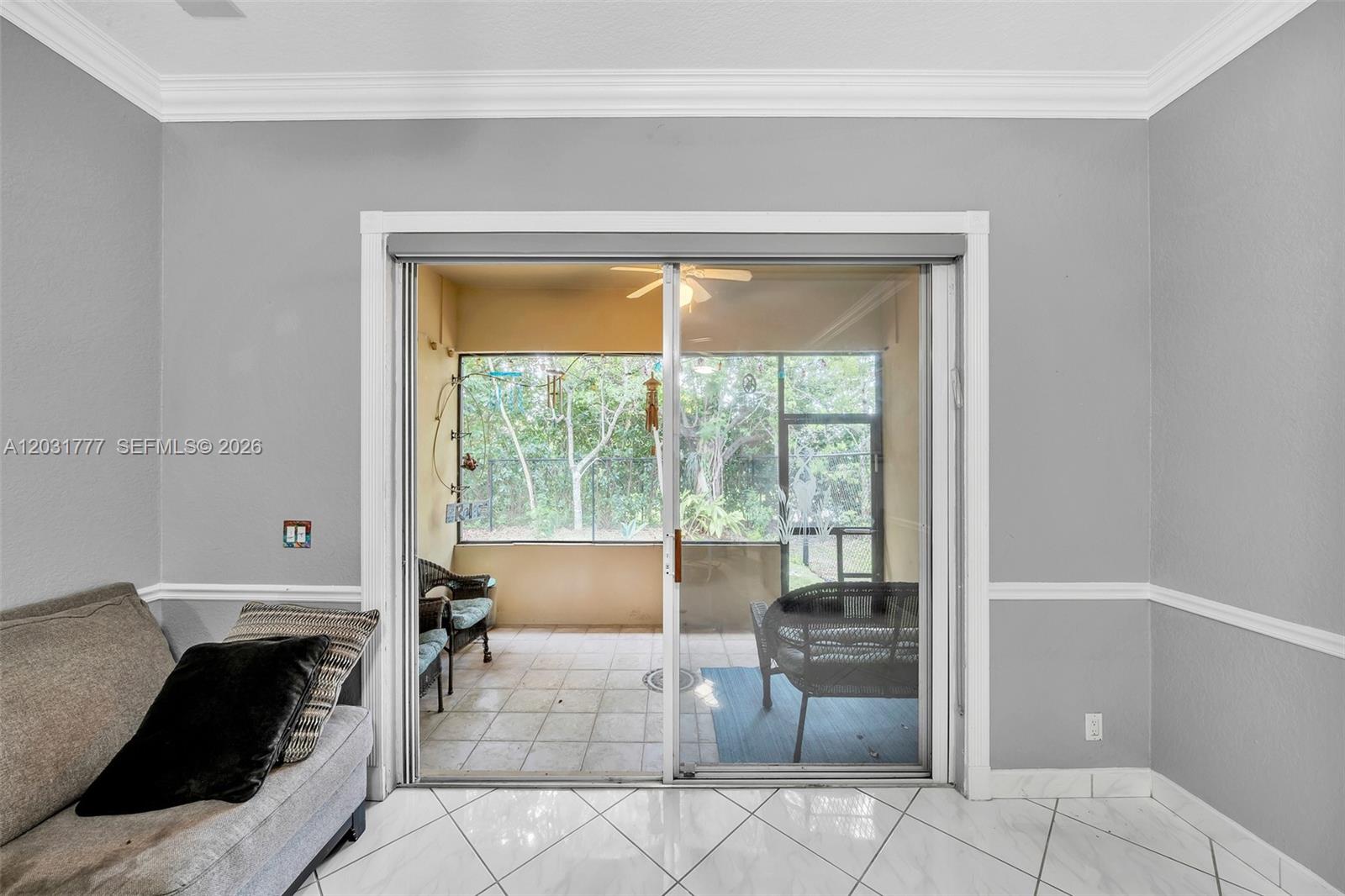 8908 NW 40th St