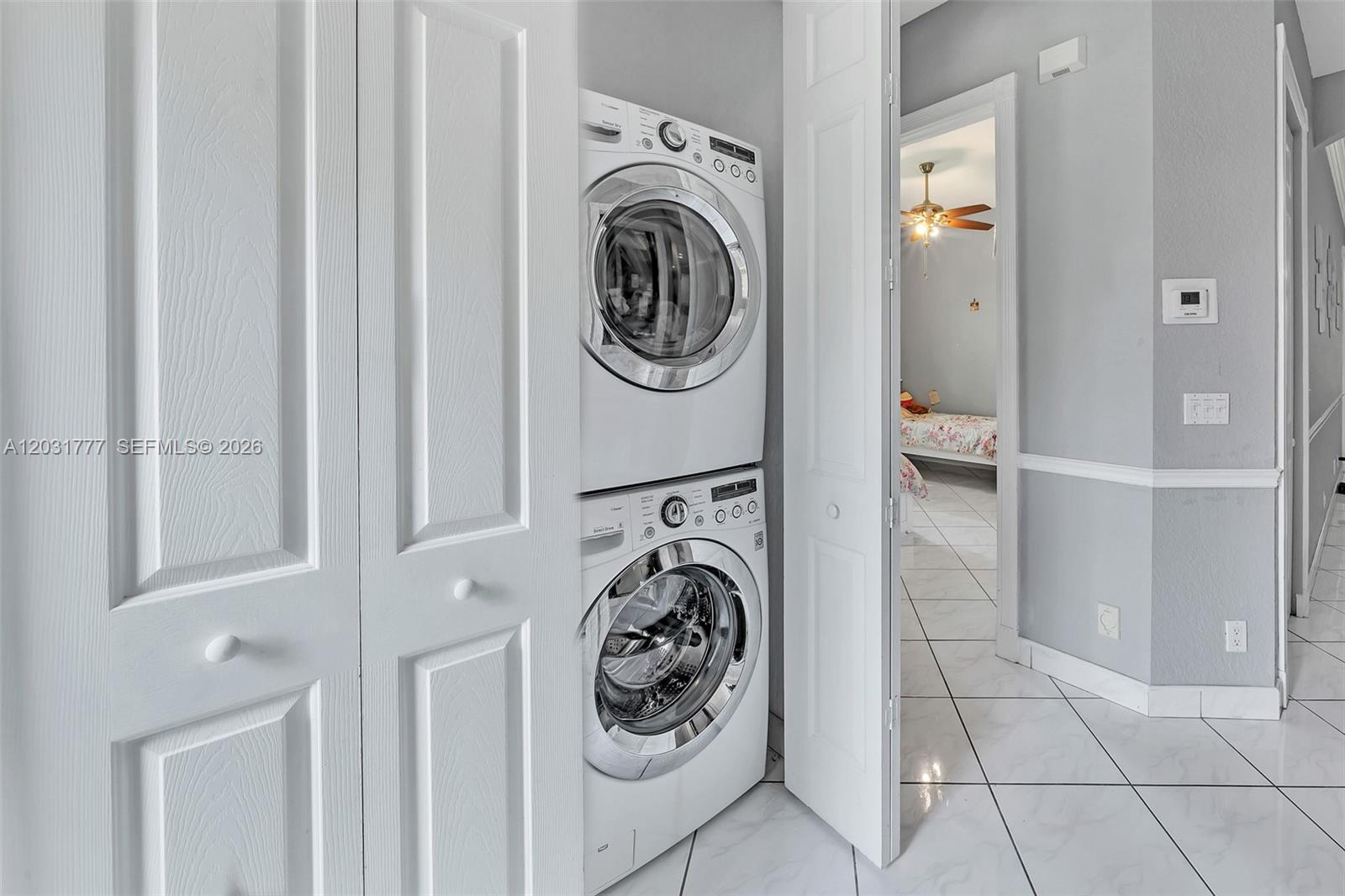 8908 NW 40th St