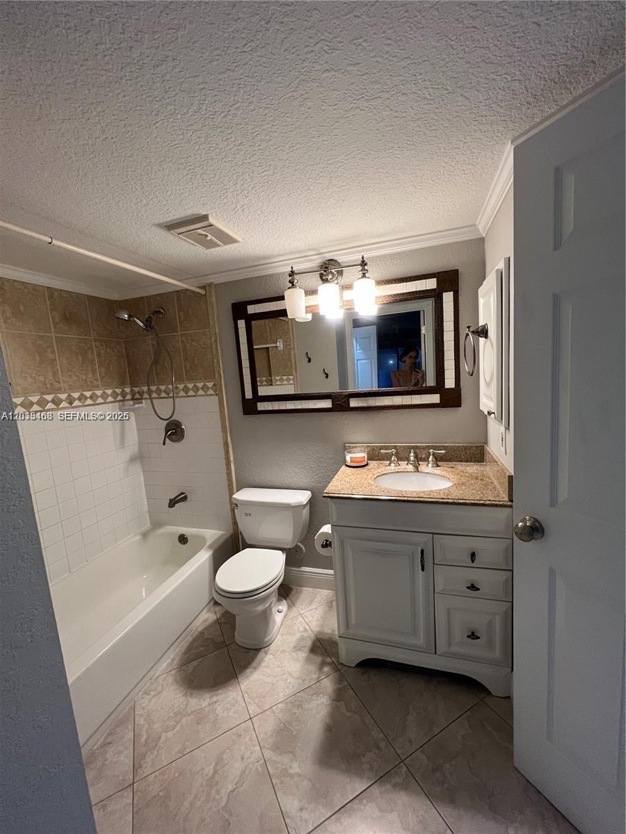1097 Coral Club Dr # 1097