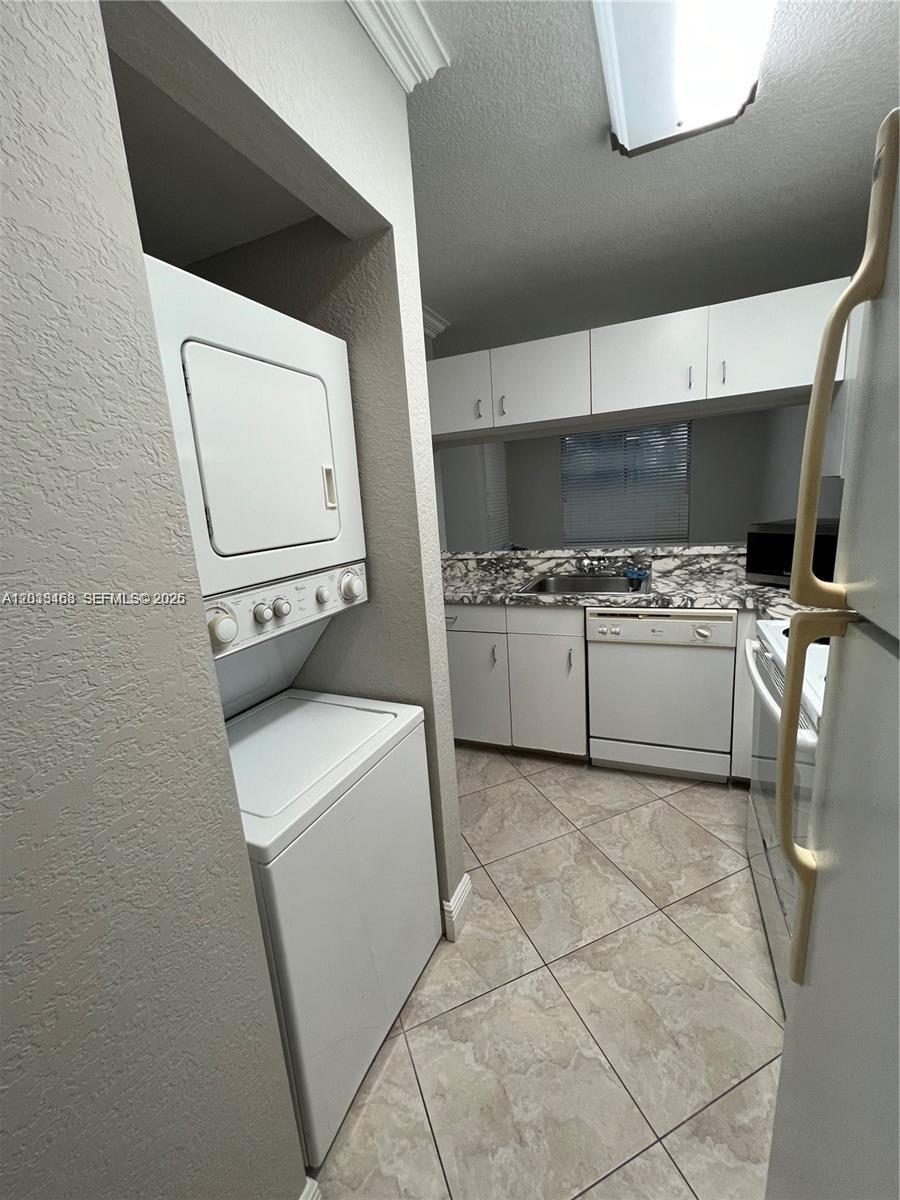1097 Coral Club Dr # 1097