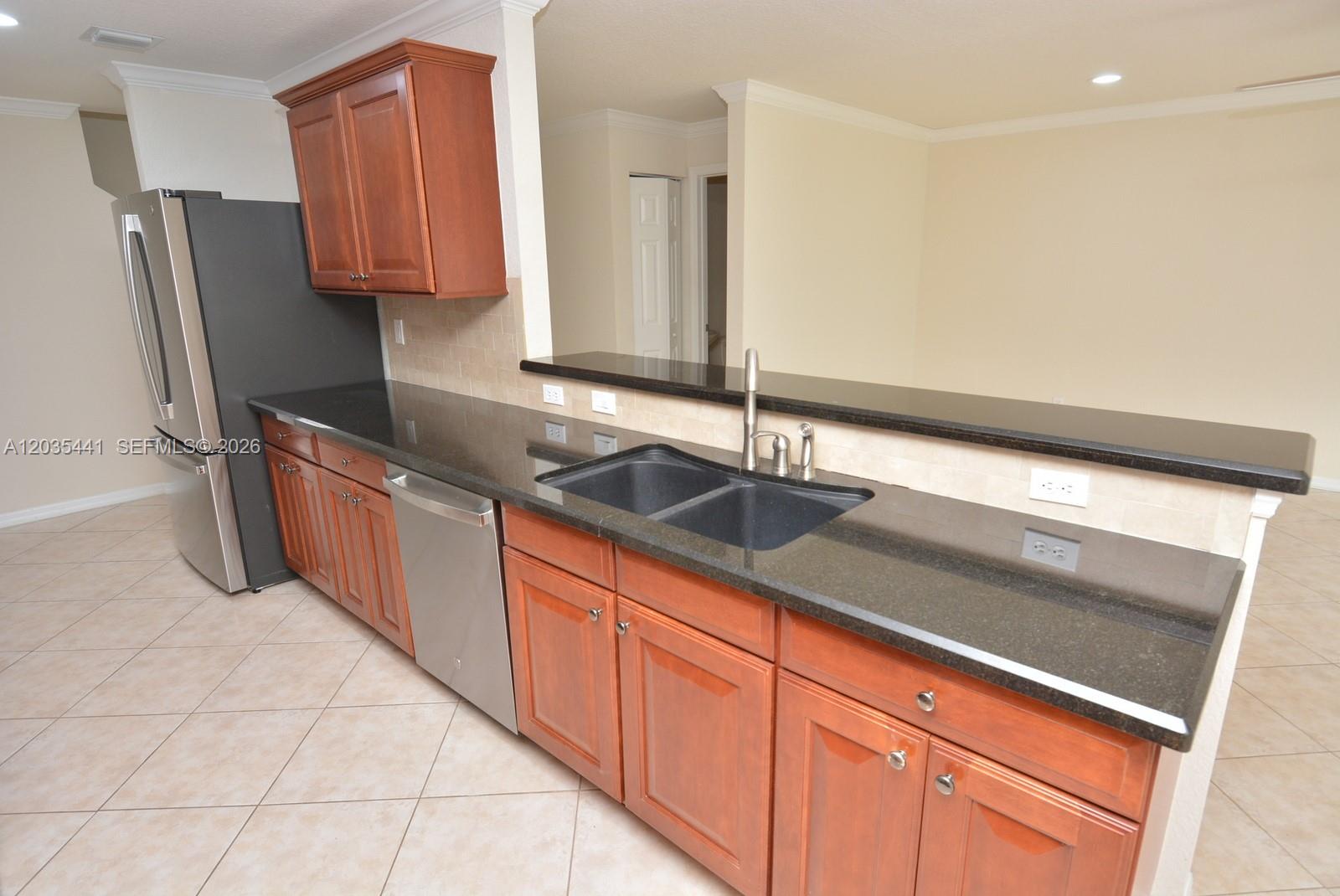 4648 56th Ln