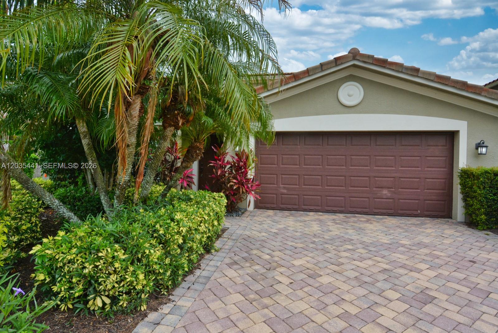 4648 56th Ln