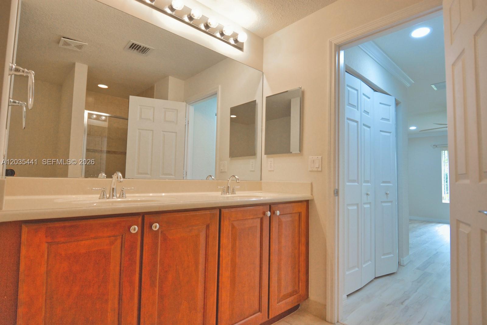 4648 56th Ln