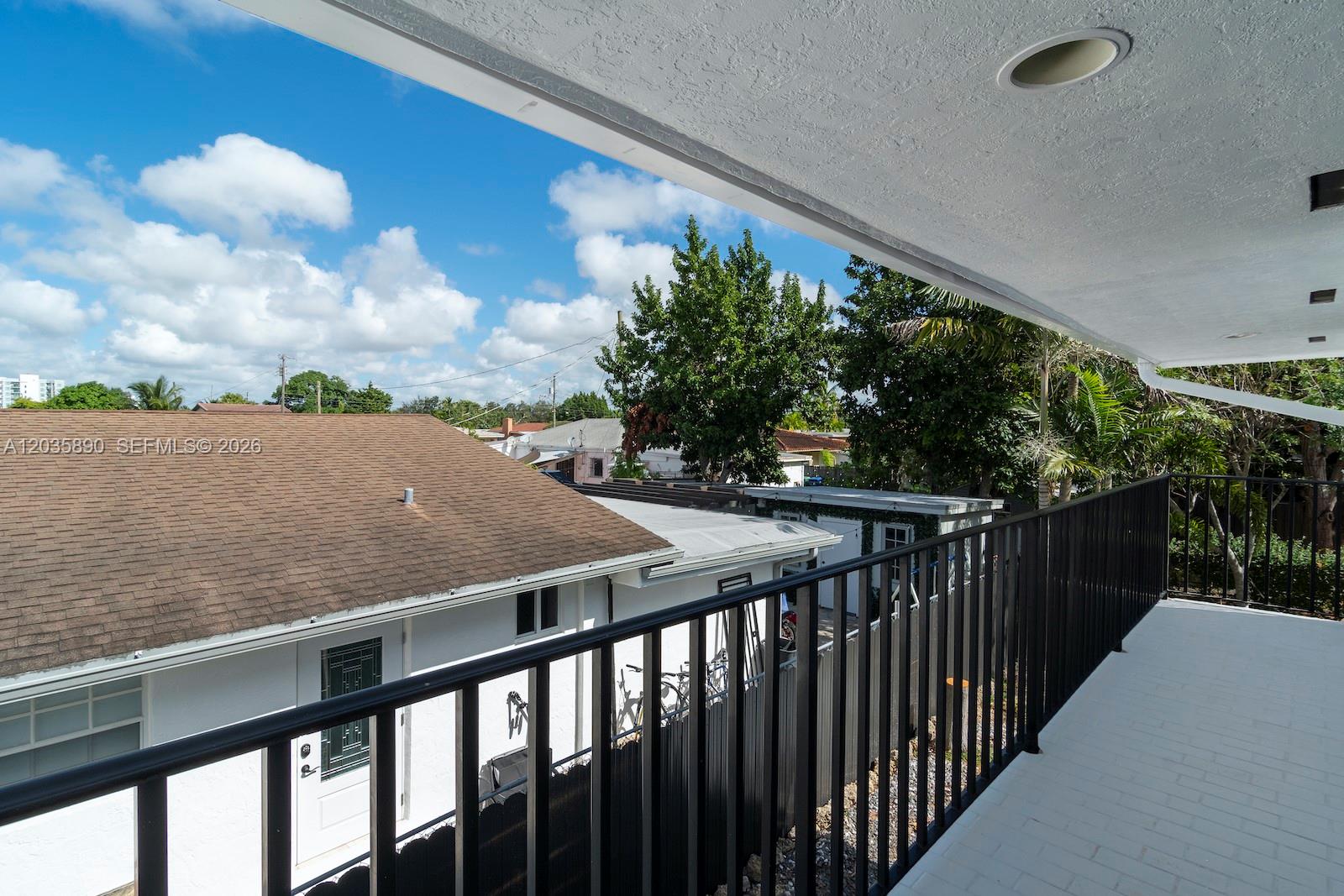 2729 SW 67th Ave # 0 Unit: #0
