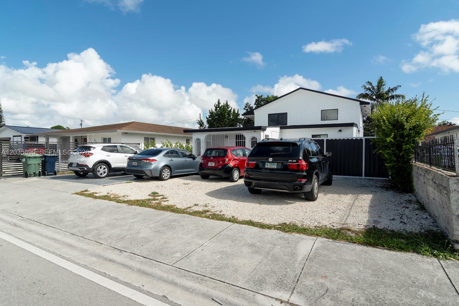 2729 SW 67th Ave # 0 Unit: #0