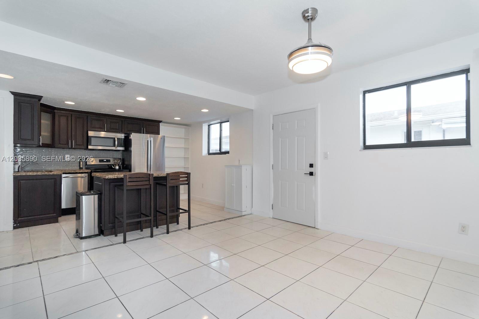 2729 SW 67th Ave # 0 Unit: #0