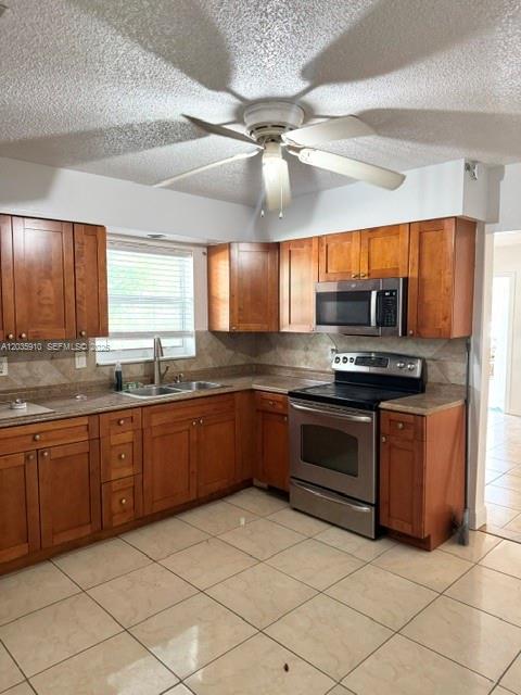 356 SW 2nd Pl # 3 Unit: 1-3