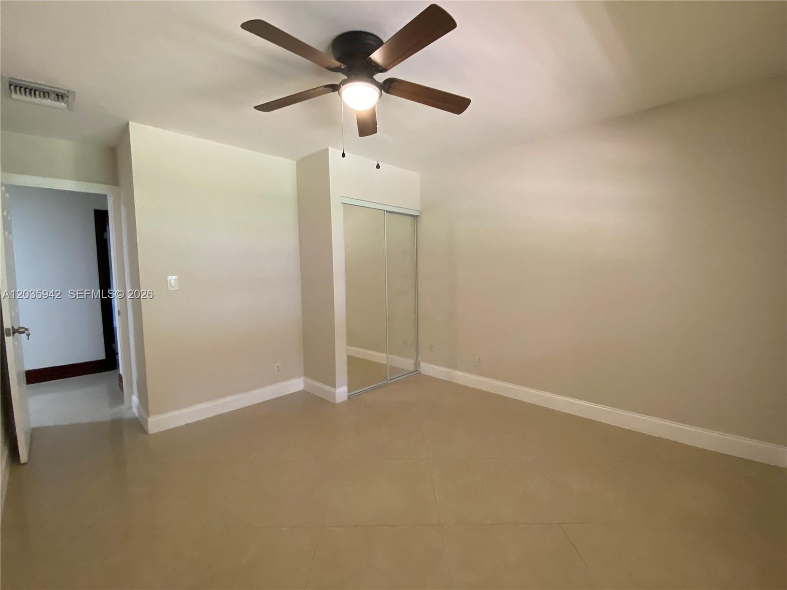 490 Bonaventure Blvd