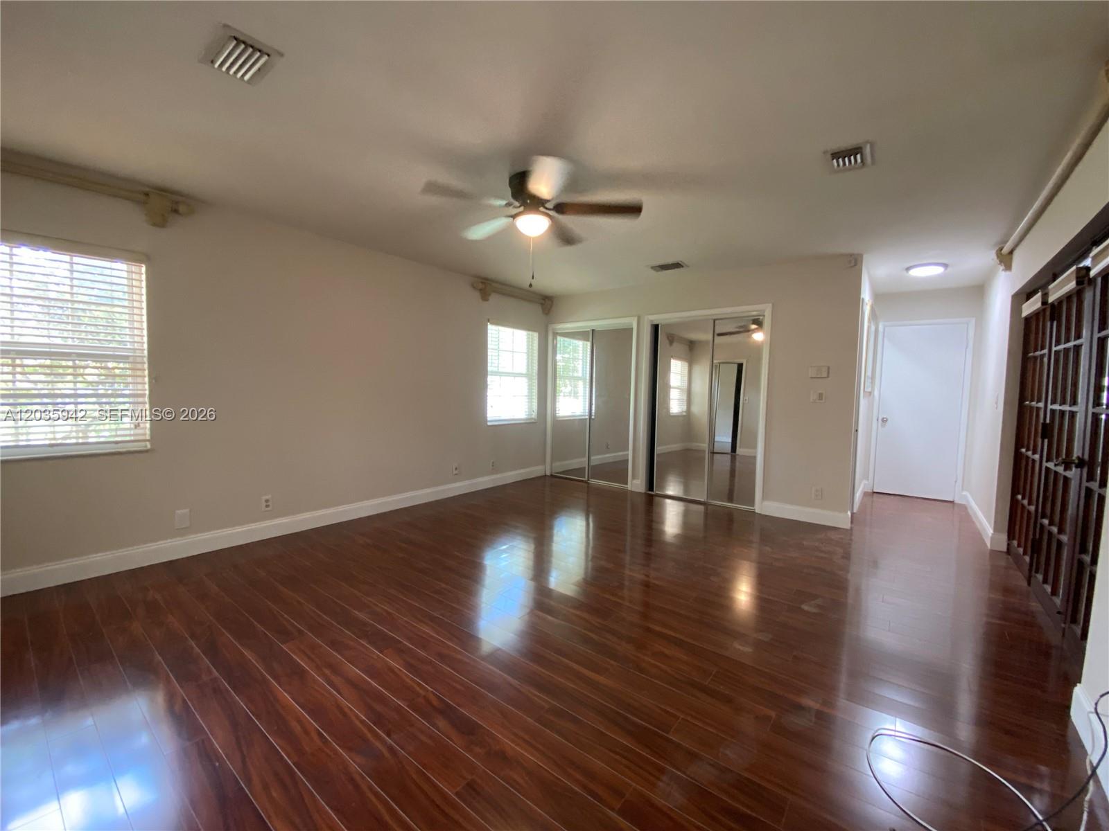 490 Bonaventure Blvd