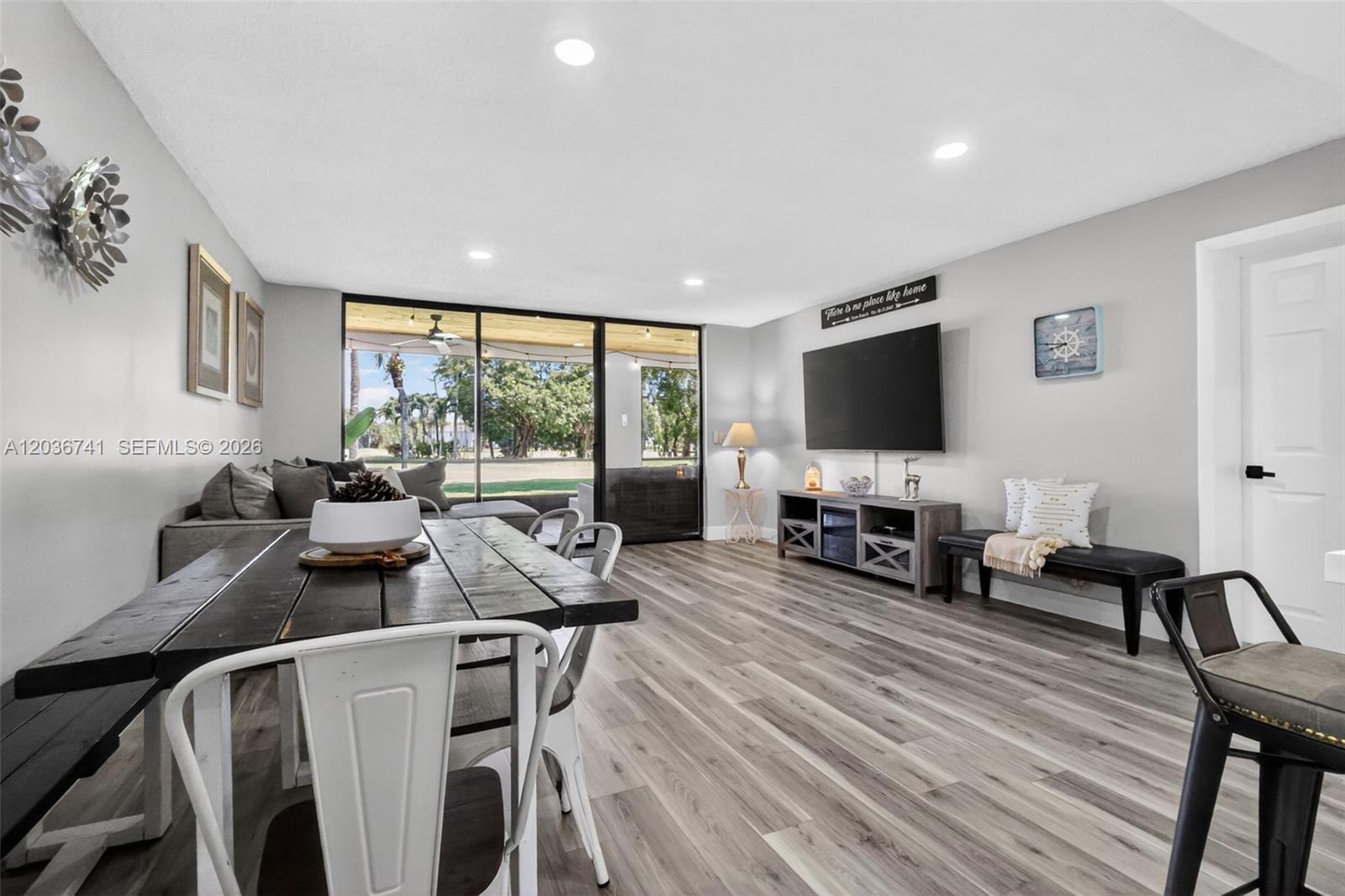 4427 Luxemburg Ct