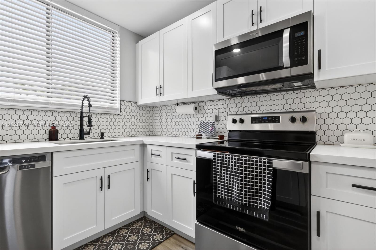 4427 Luxemburg Ct