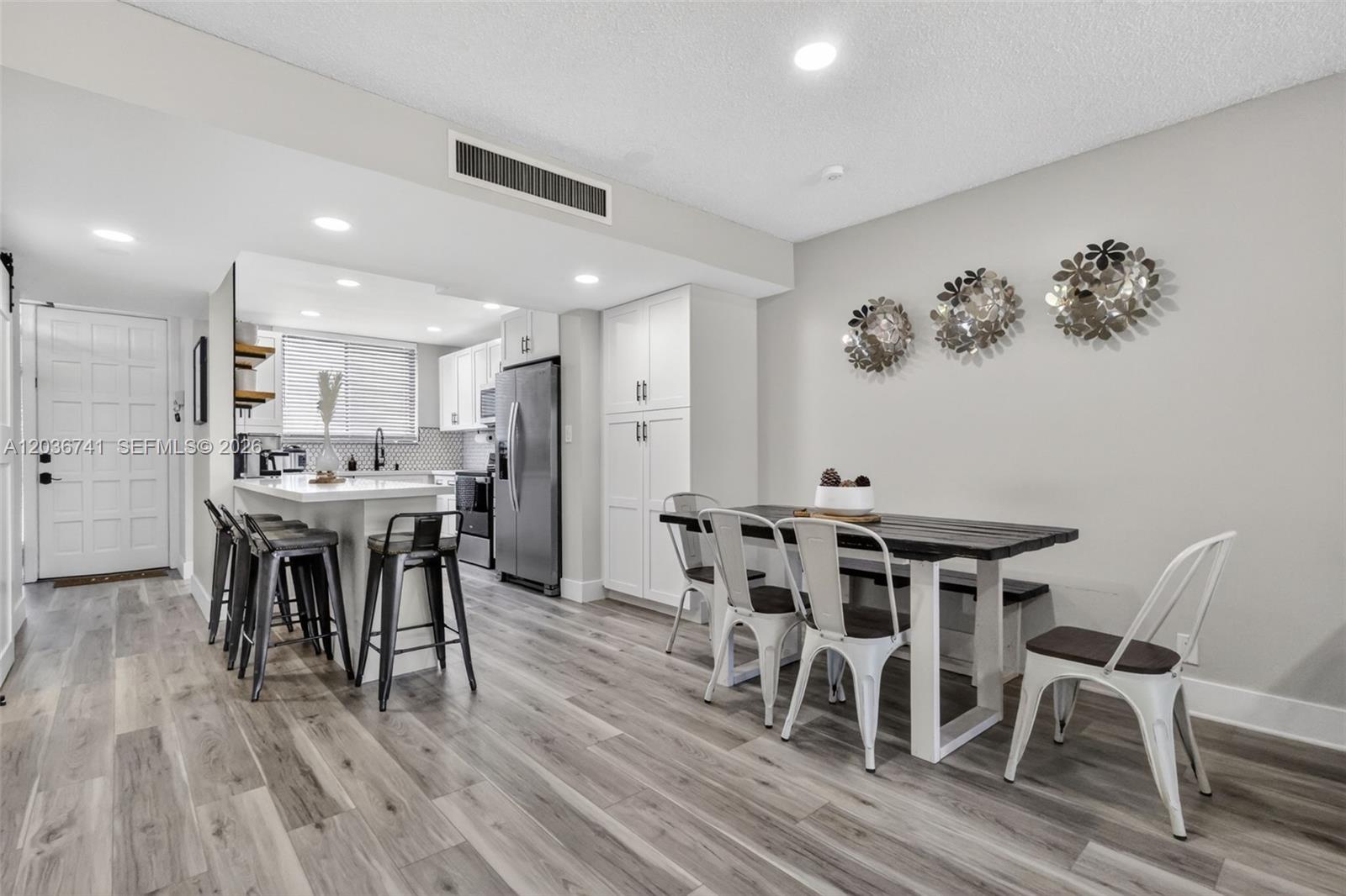 4427 Luxemburg Ct