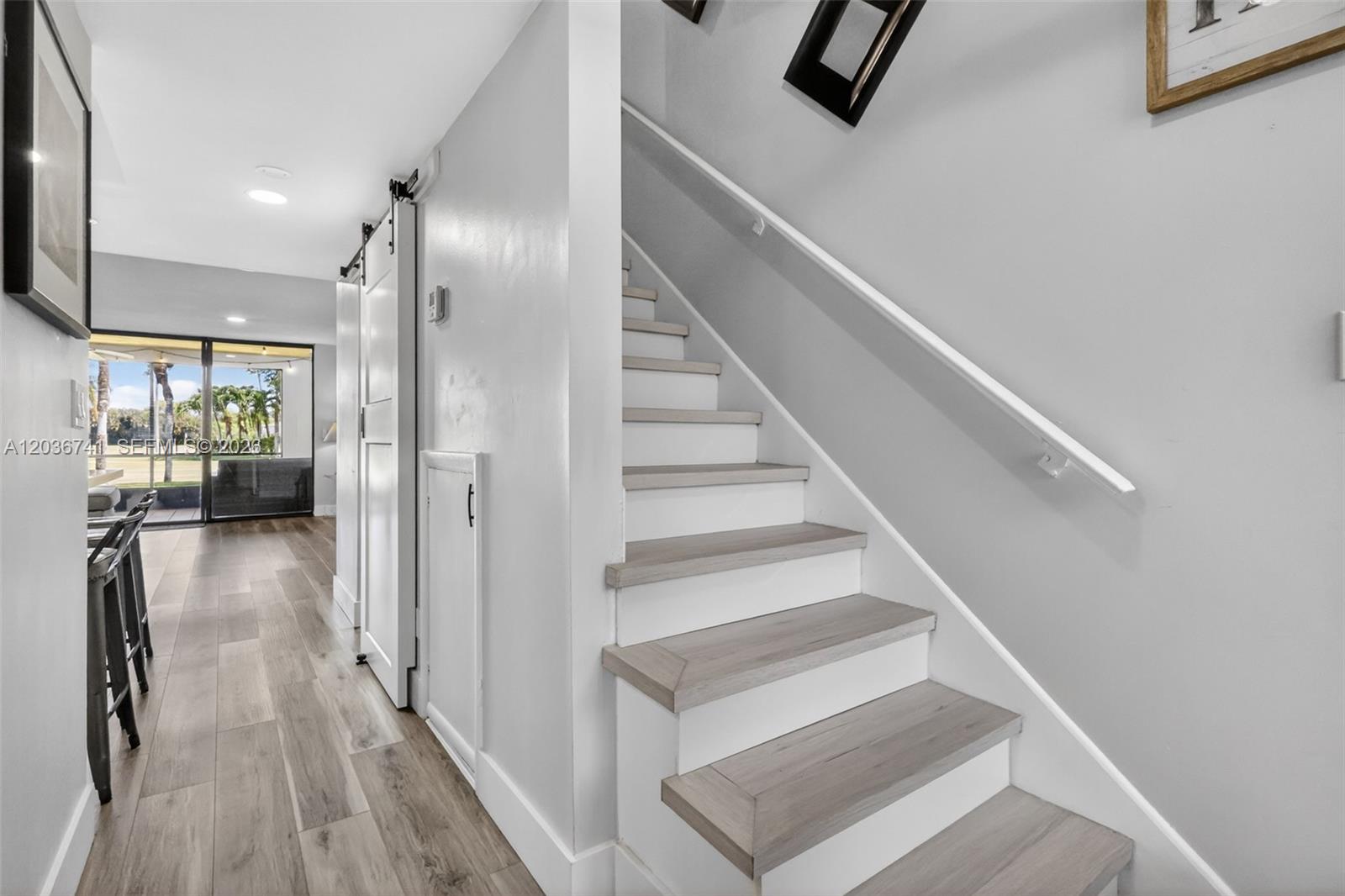 4427 Luxemburg Ct