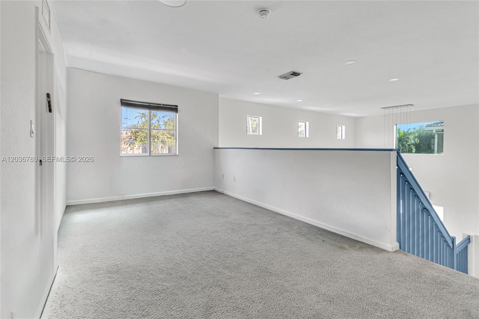 945 NW 206th St