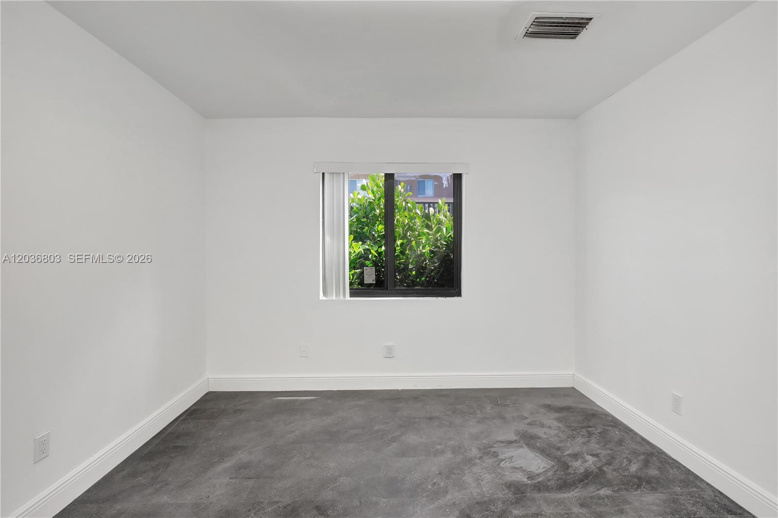 5980 SW 40th Ave