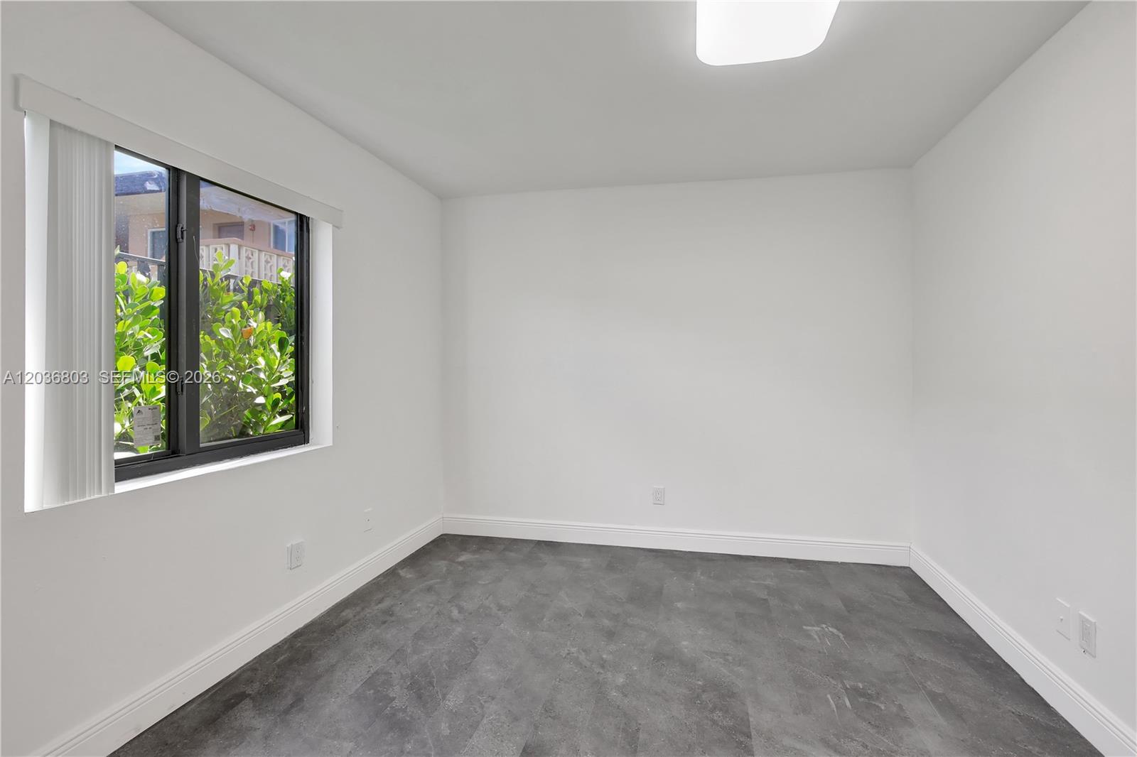 5980 SW 40th Ave