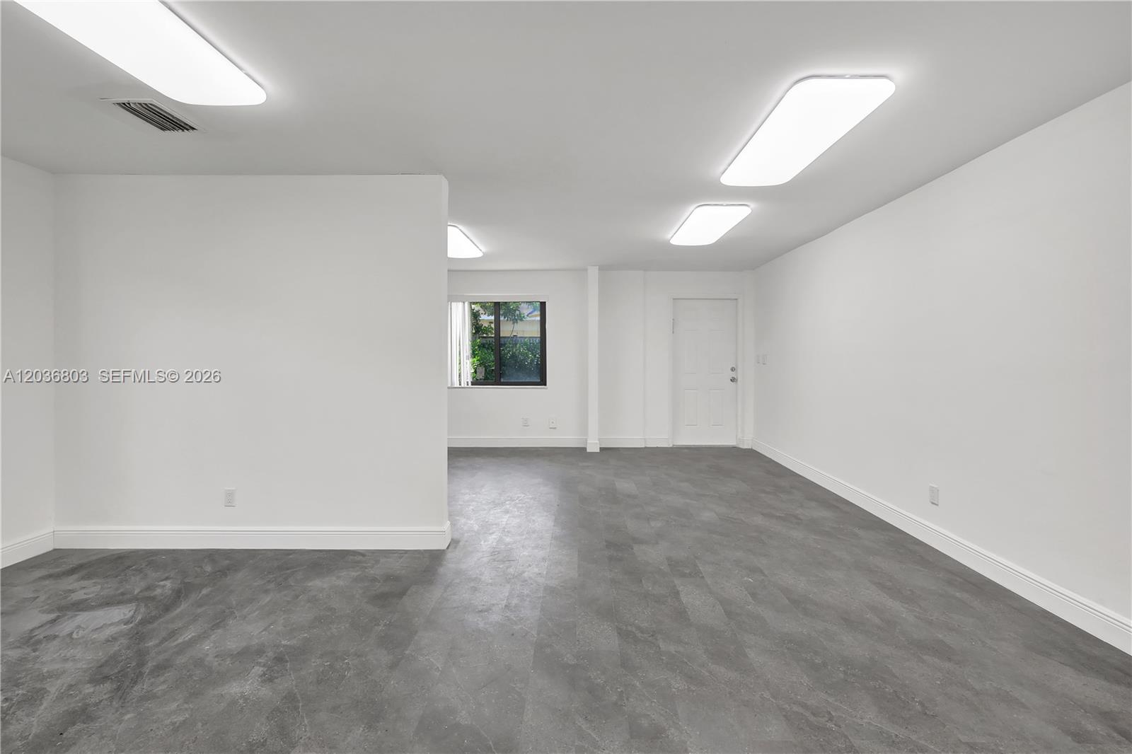 5980 SW 40th Ave