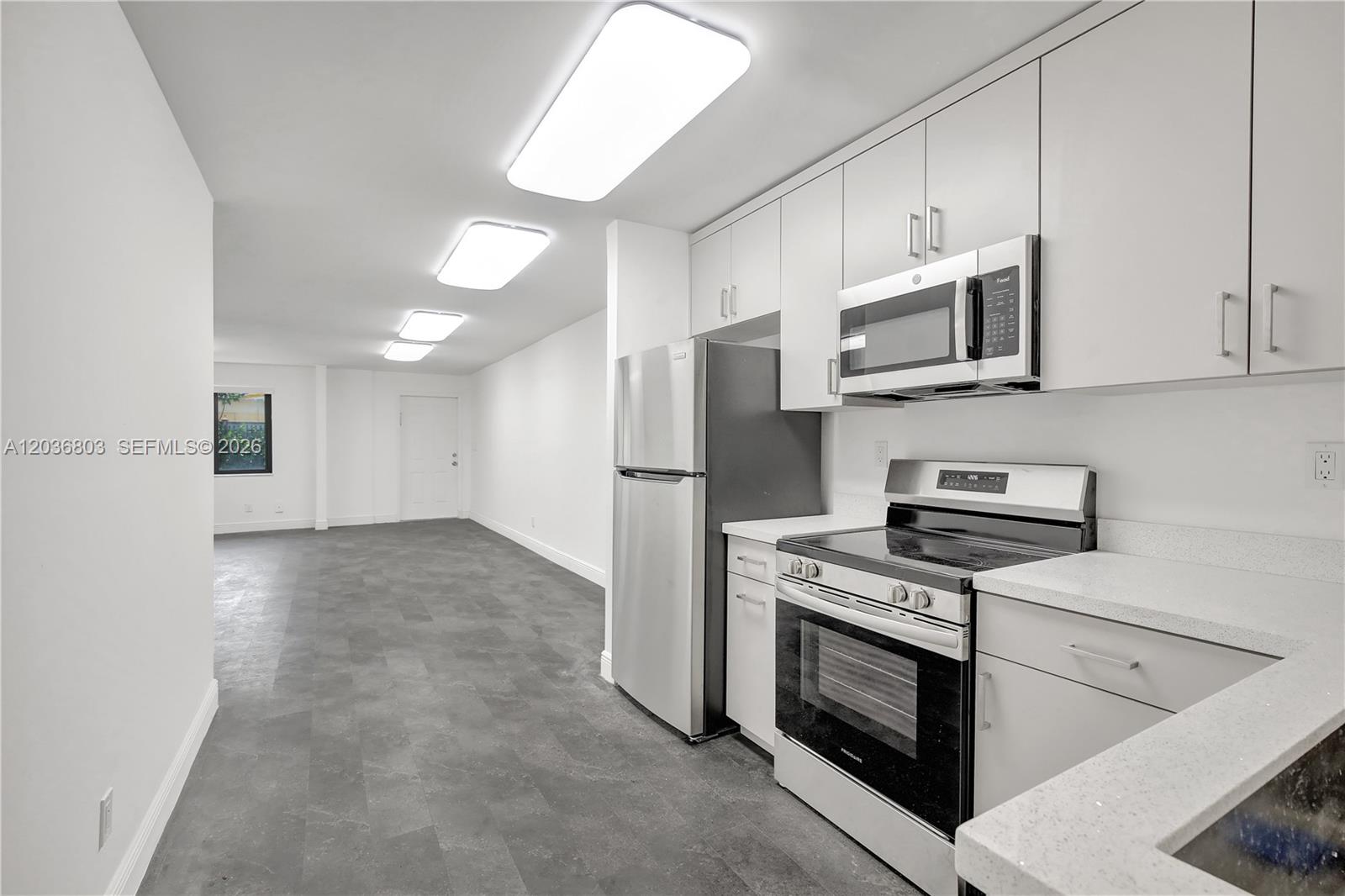 5980 SW 40th Ave