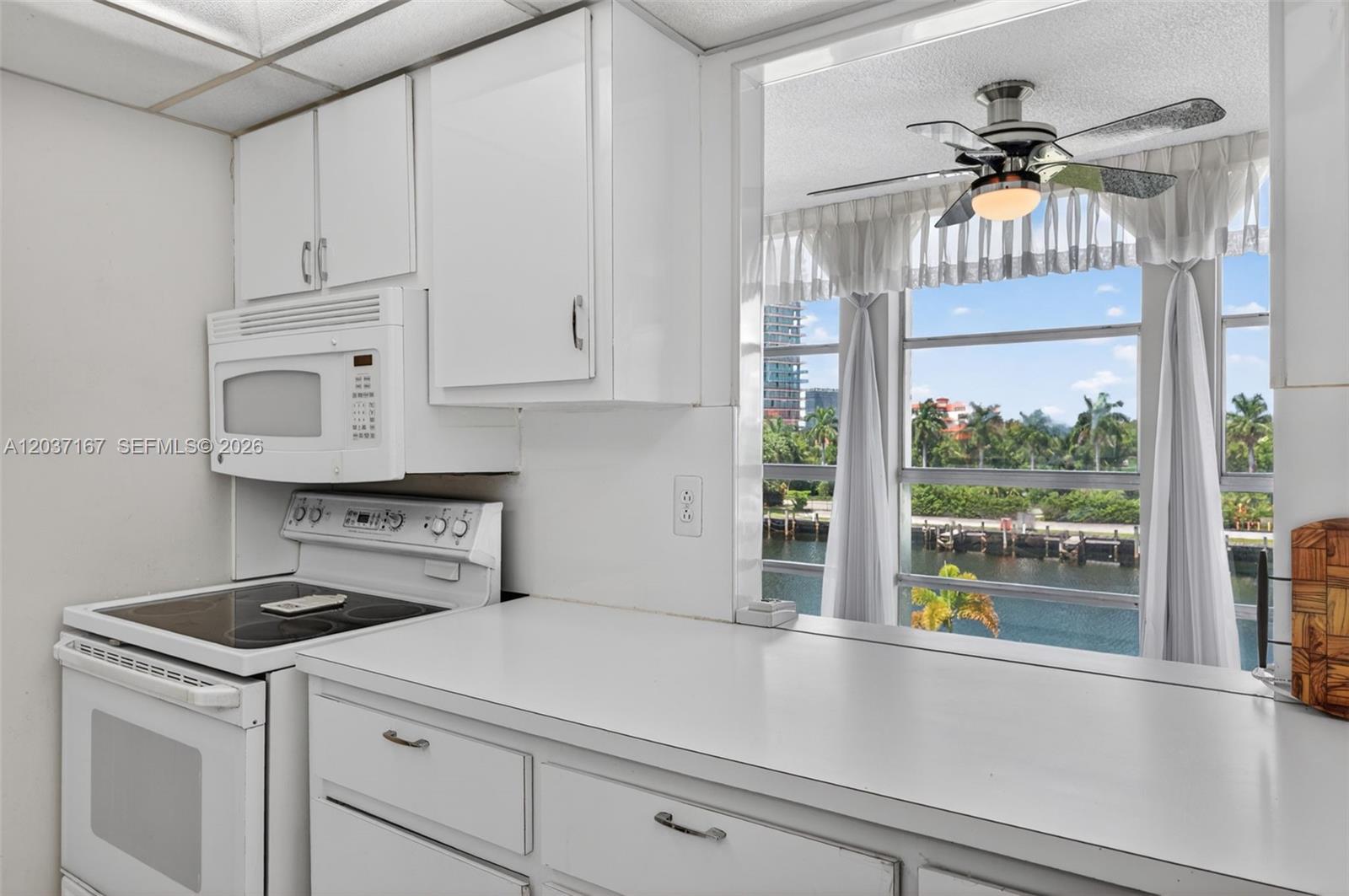 601 Three Islands Blvd # 403