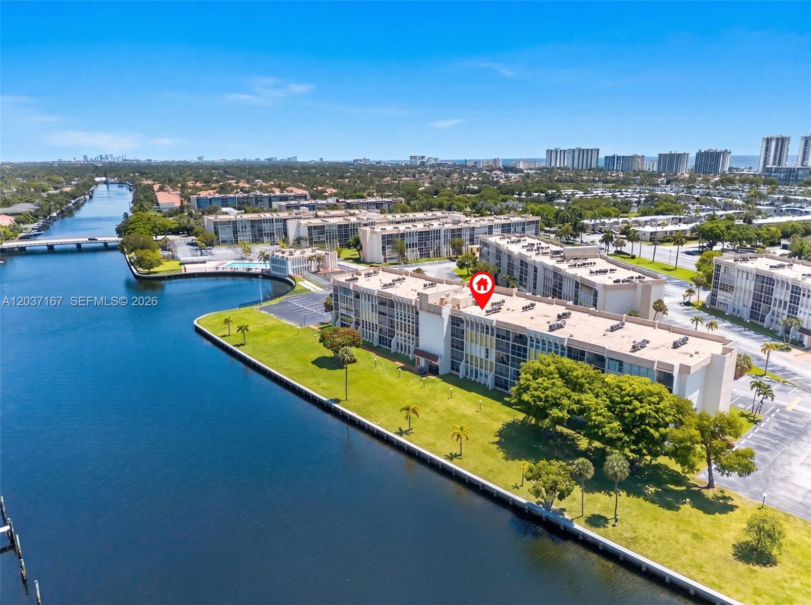 601 Three Islands Blvd # 403