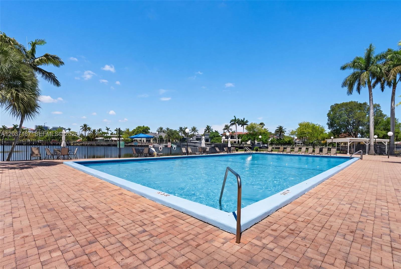 601 Three Islands Blvd # 403