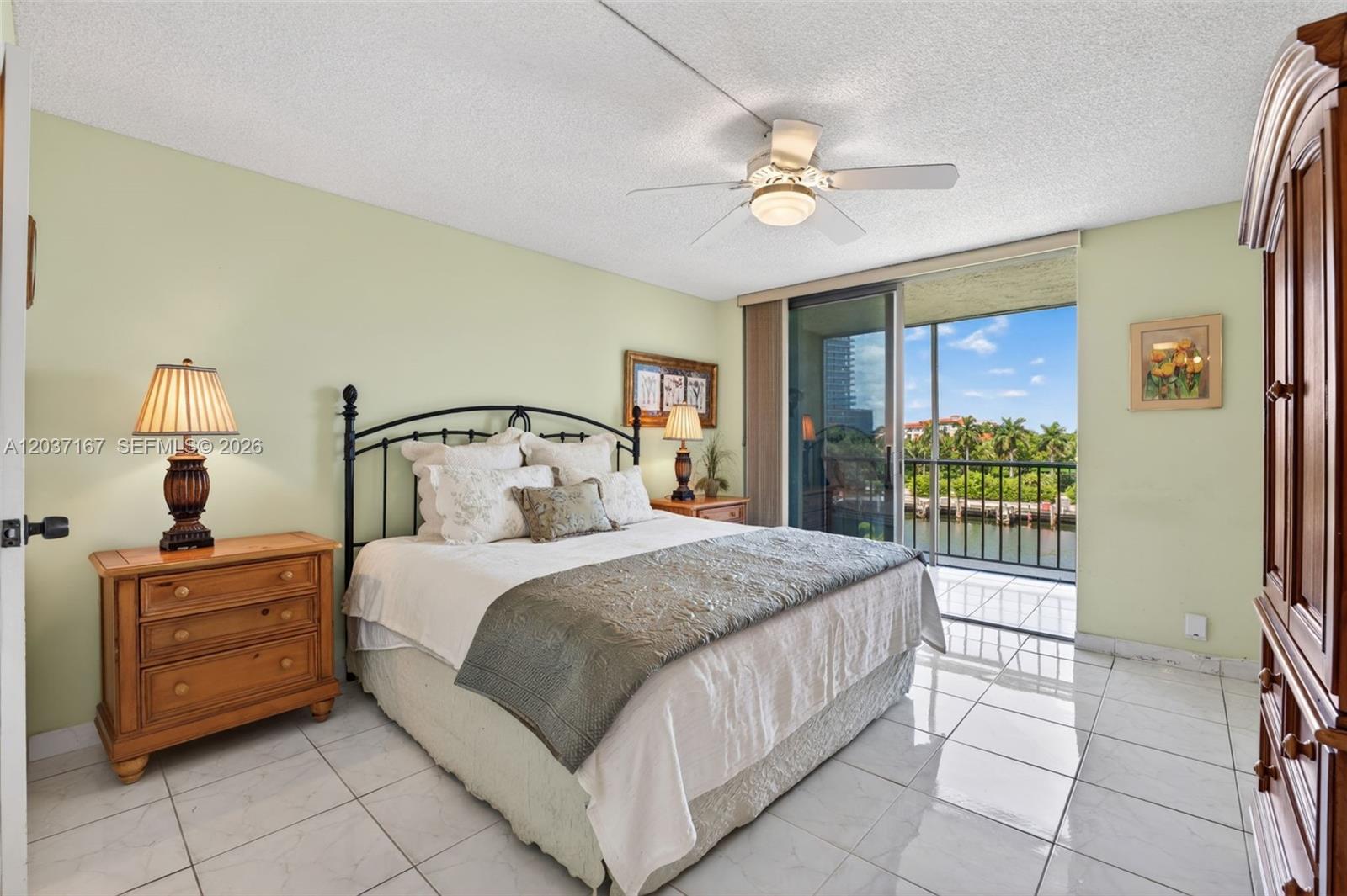 601 Three Islands Blvd # 403