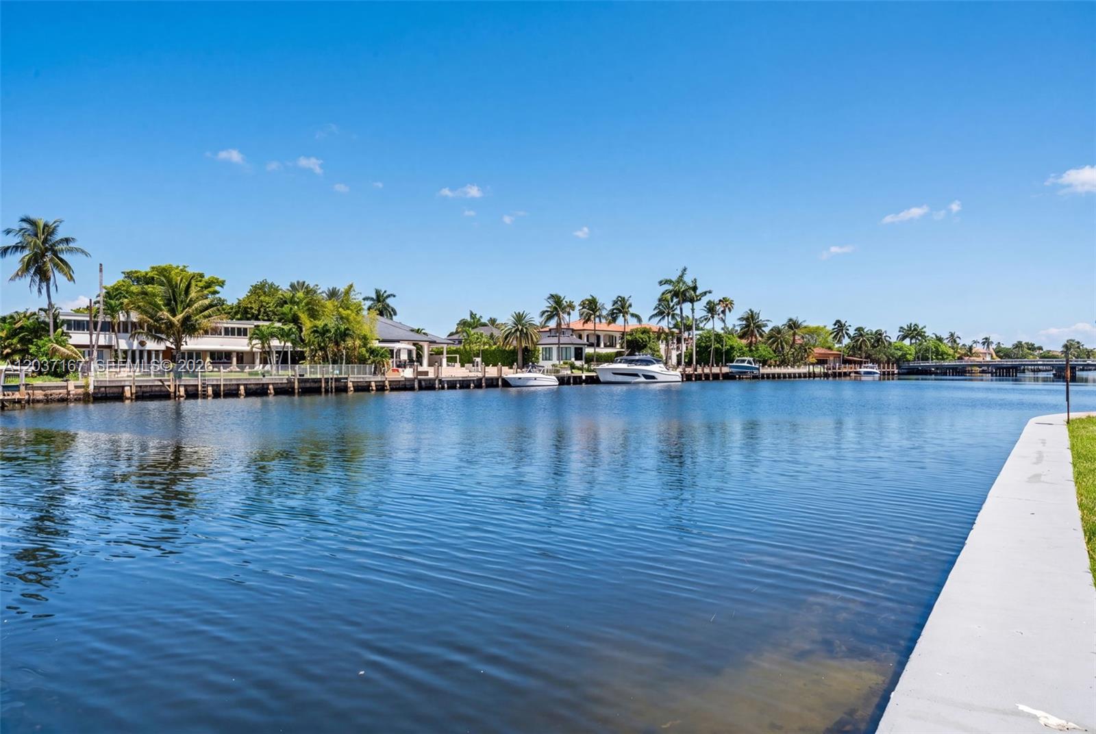 601 Three Islands Blvd # 403