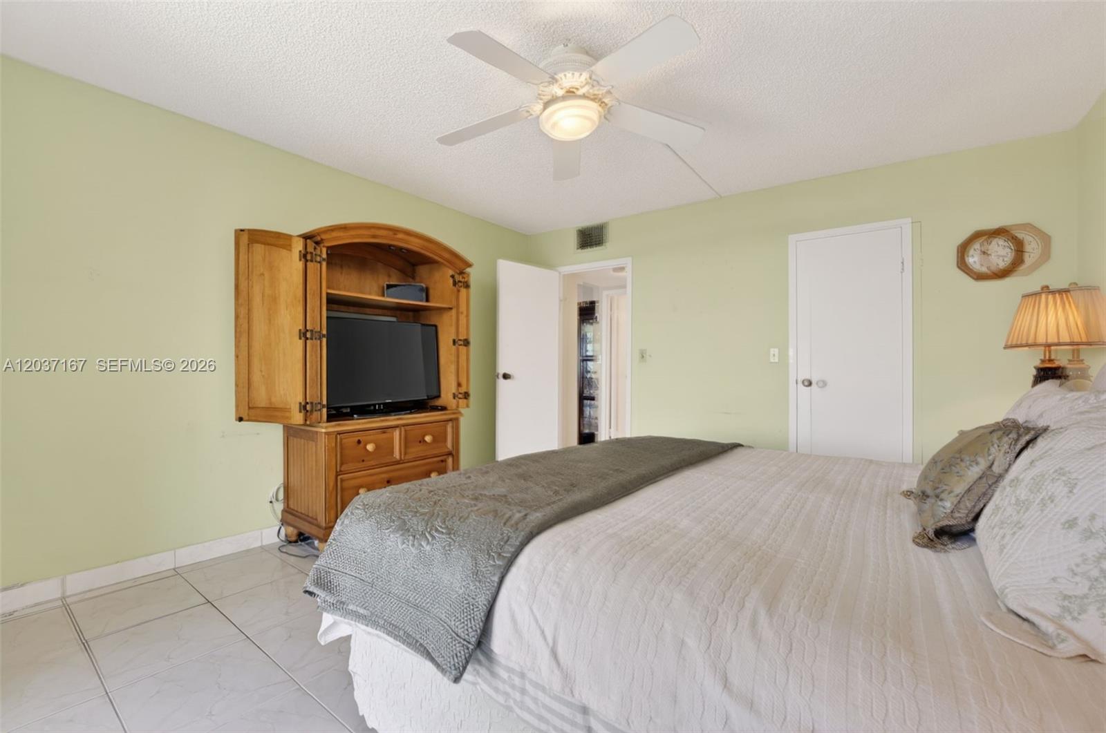 601 Three Islands Blvd # 403