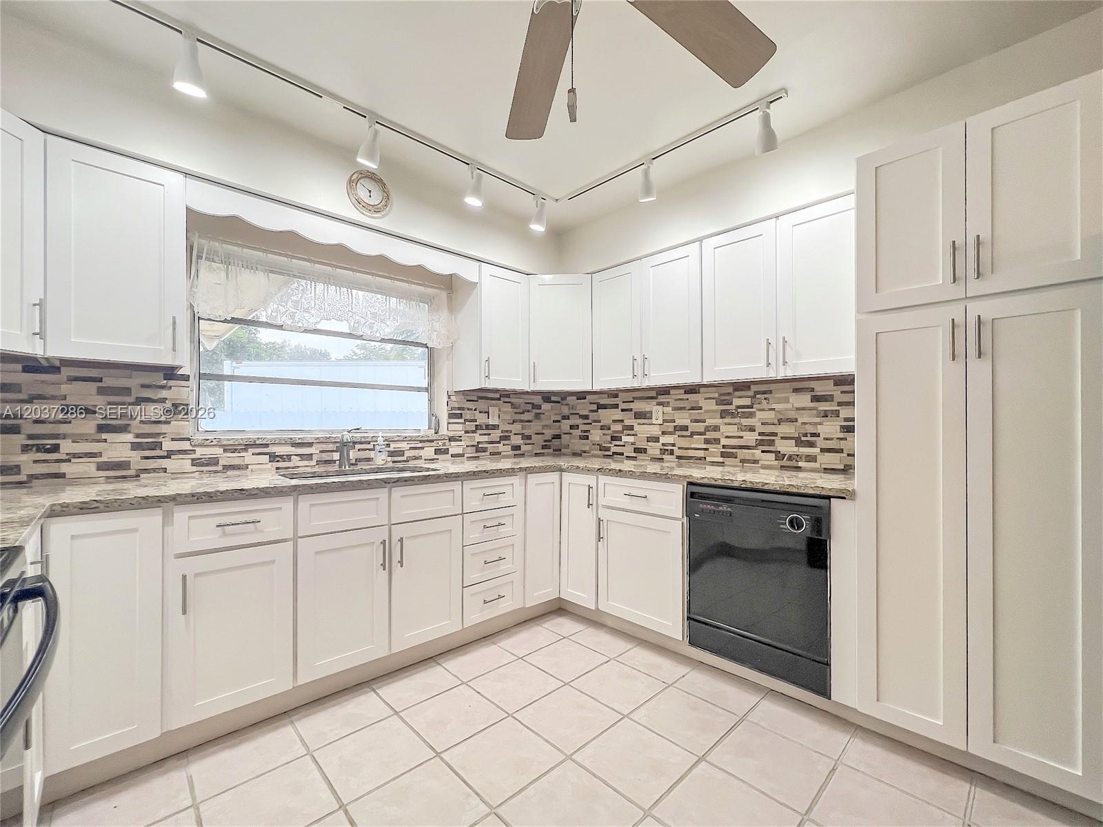 192 SW 62nd Ter