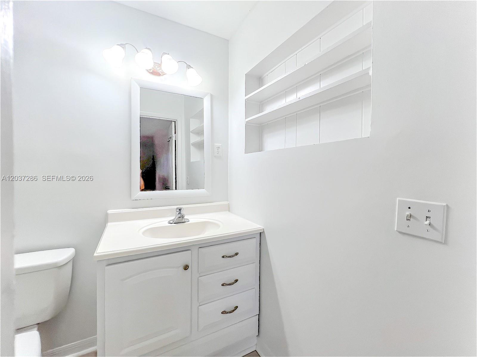 192 SW 62nd Ter