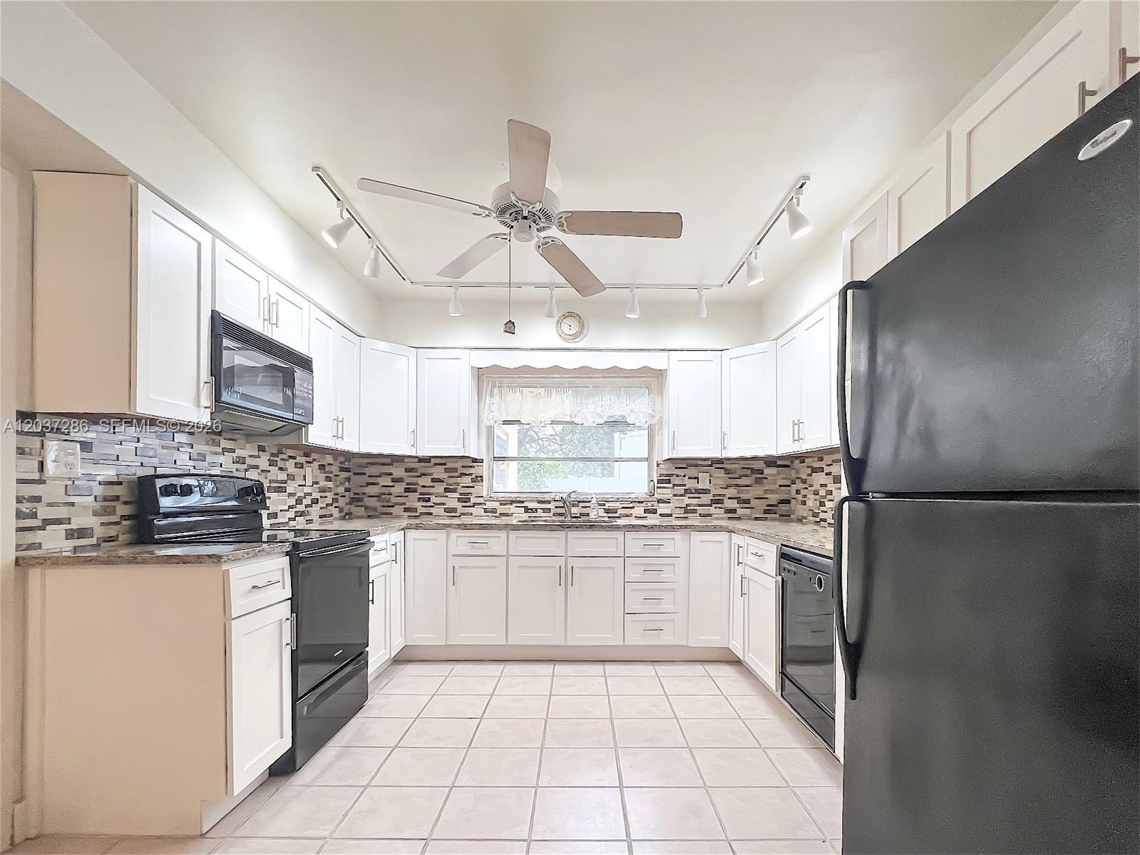 192 SW 62nd Ter