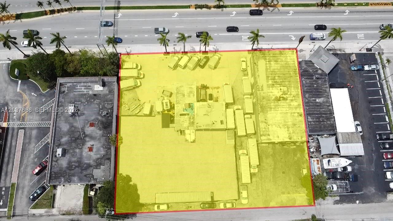2814-2820 N Hollywood Blvd
