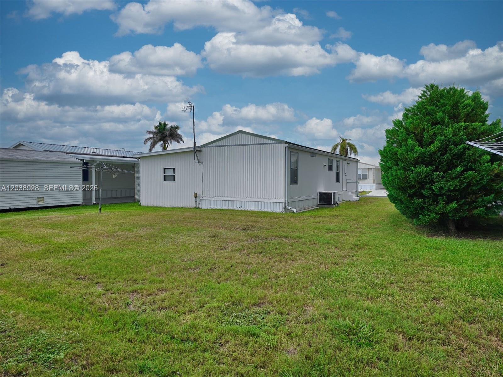 1601 US HWY 441 SE #156