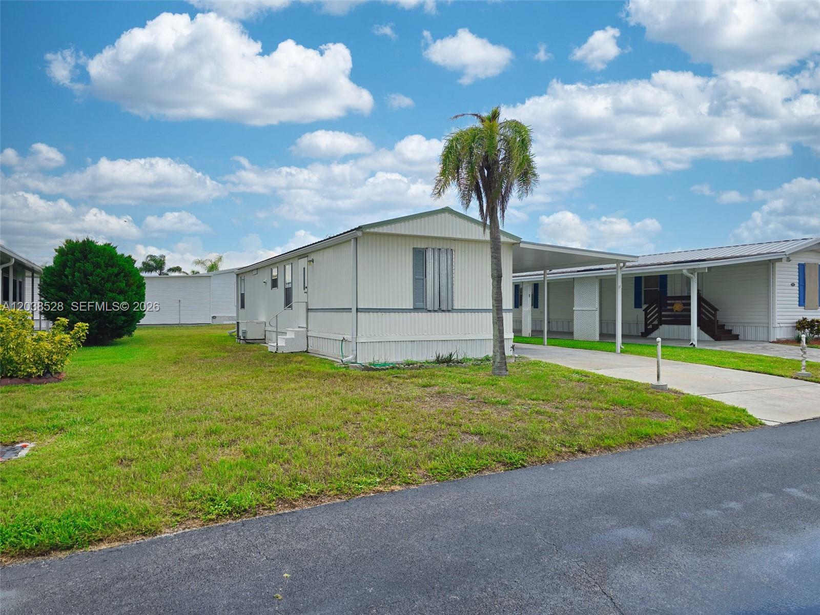 1601 US HWY 441 SE #156