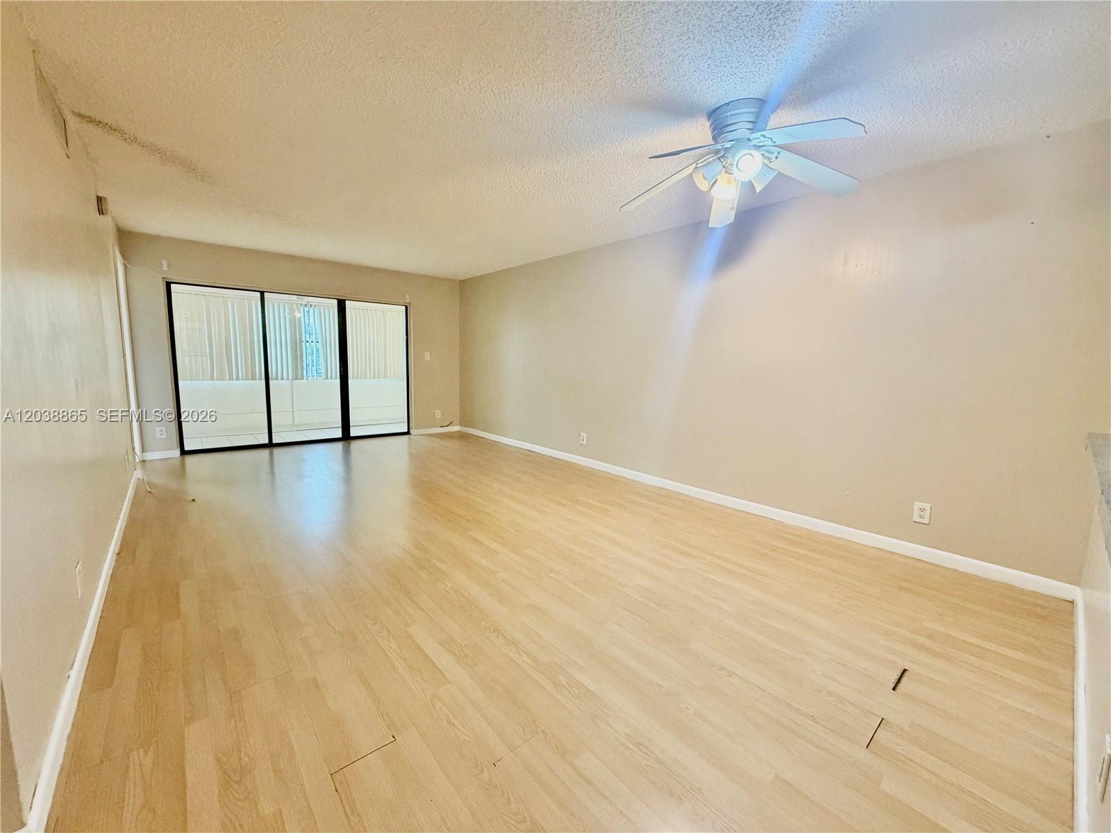 2320 S Cypress Bend Dr # 206